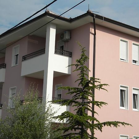 Apartment Srebrni Oblak Arandjelovac Luaran gambar