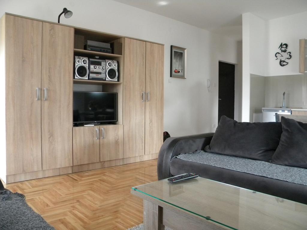 Apartment Srebrni Oblak Arandjelovac Luaran gambar