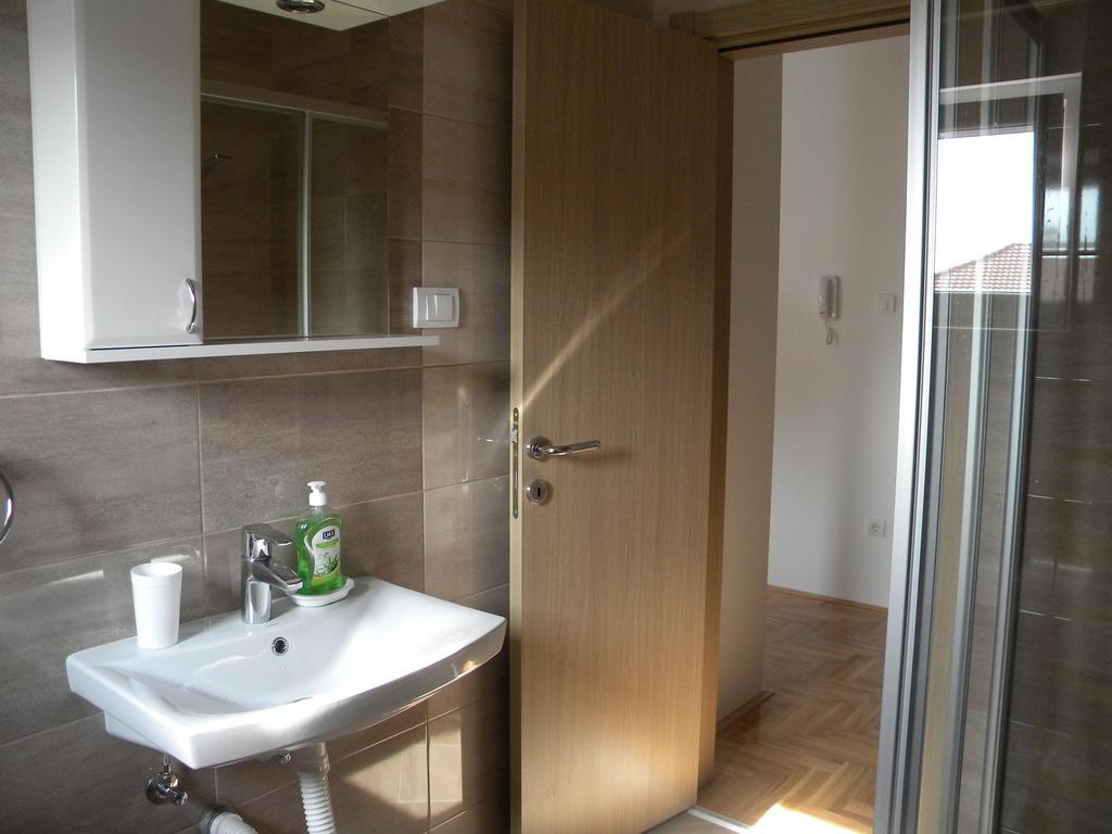 Apartment Srebrni Oblak Arandjelovac Luaran gambar