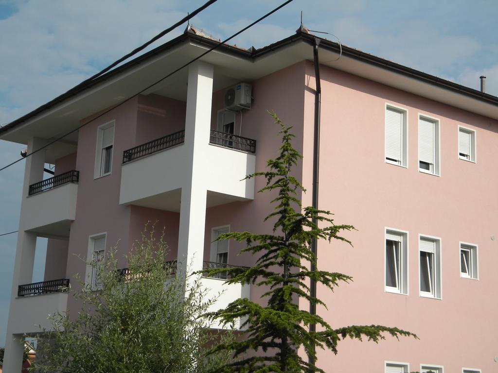 Apartment Srebrni Oblak Arandjelovac Luaran gambar